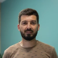 Simon Revelly's profile picture